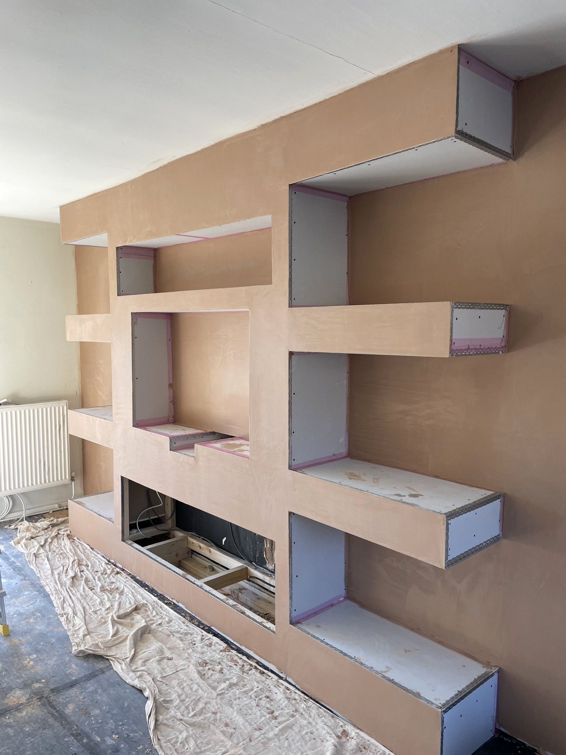 Feature plastering progress